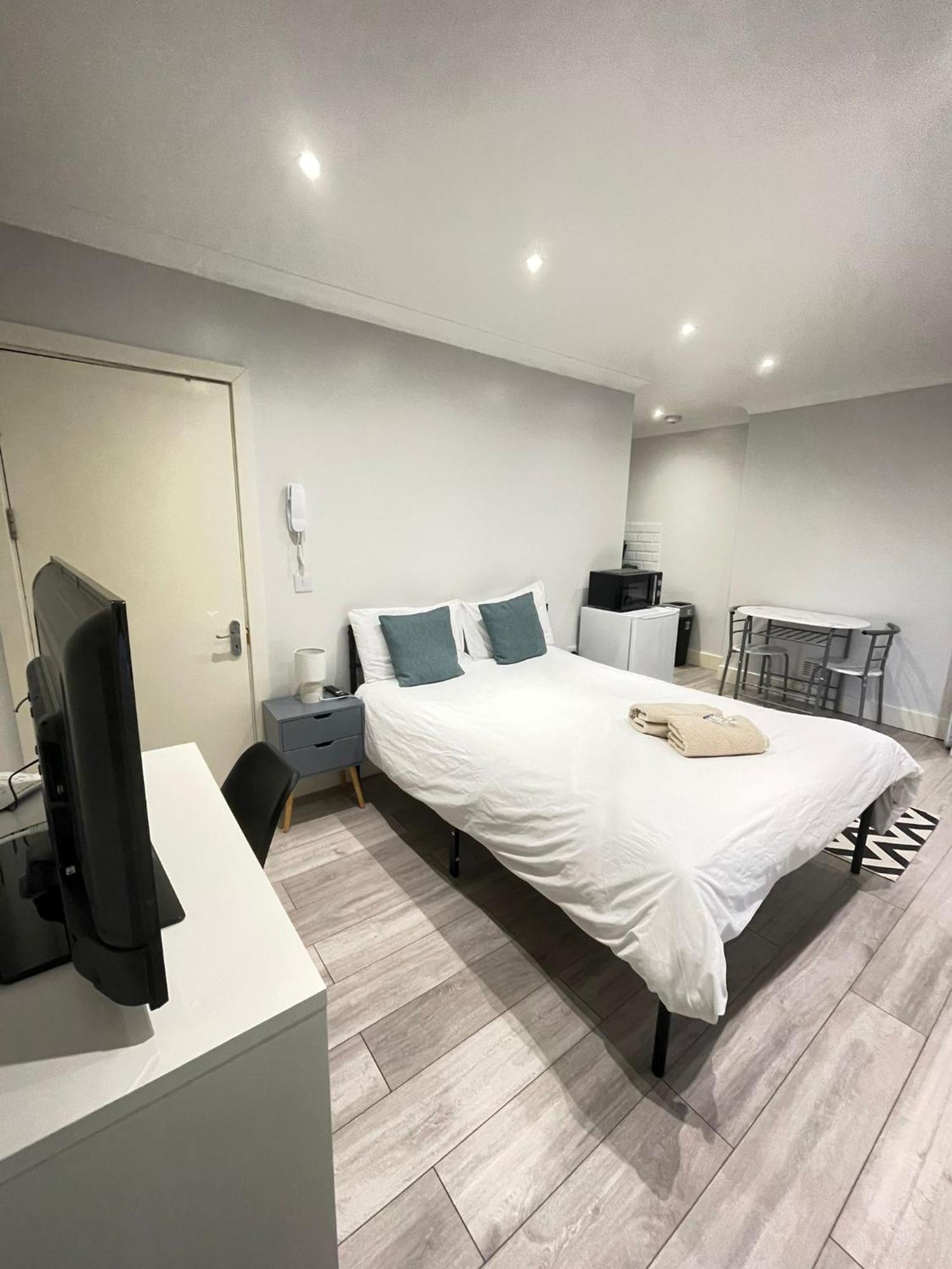 Green Lanes Appartement Londen Buitenkant foto